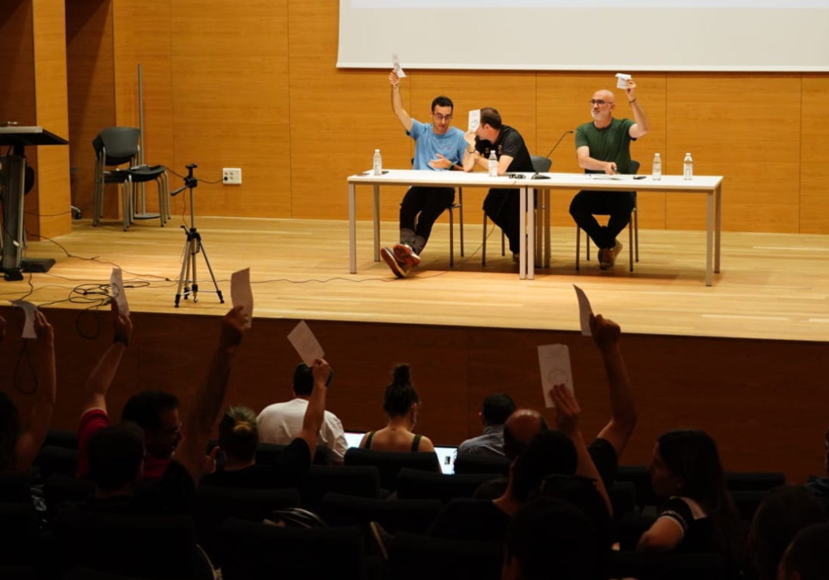 Un momento de la asamblea del Unionistas