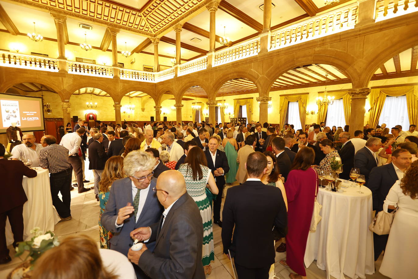 Los invitados pudieron disfrutar del cóctel final.