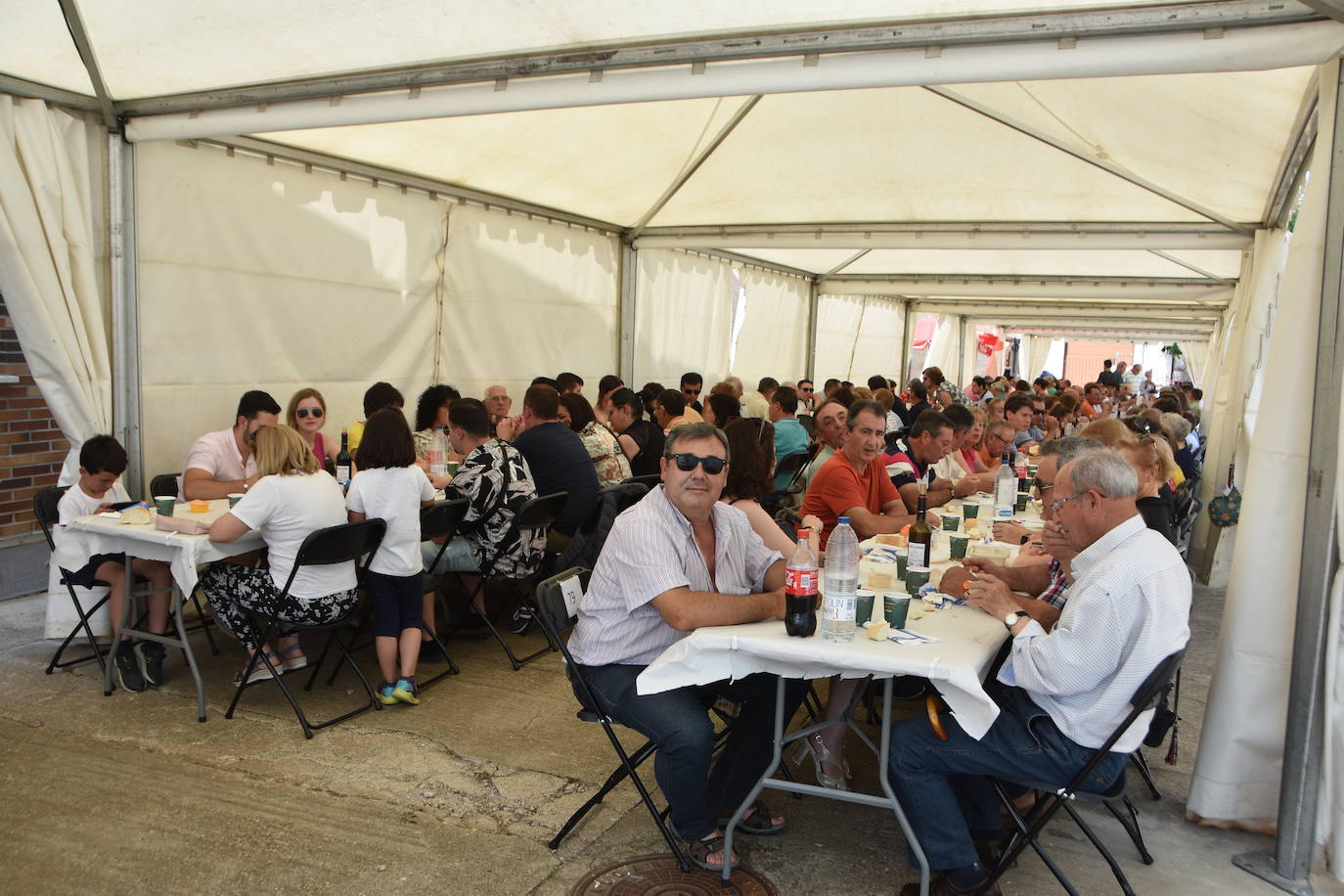 Paella ‘sanjuanera’ para dar inicio a las fiestas en Calzada de Don Diego