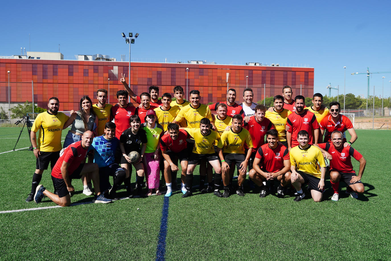 Mateu Lahoz impone justicia en el Torneo ADCAS: empate final y dos campeones