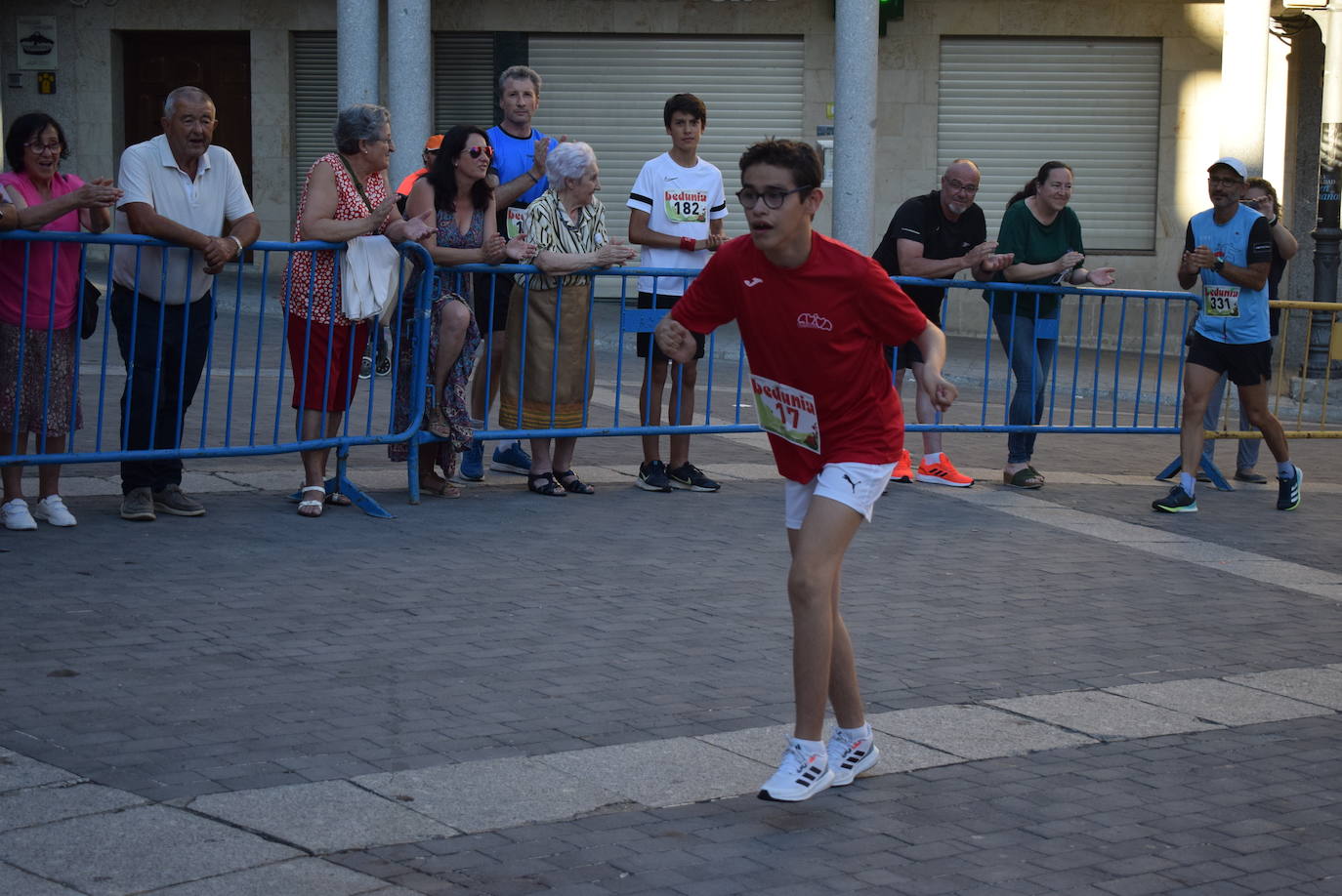 Las mejores imágenes de la V Carrera Nocturna Villa de Alba de Tormes