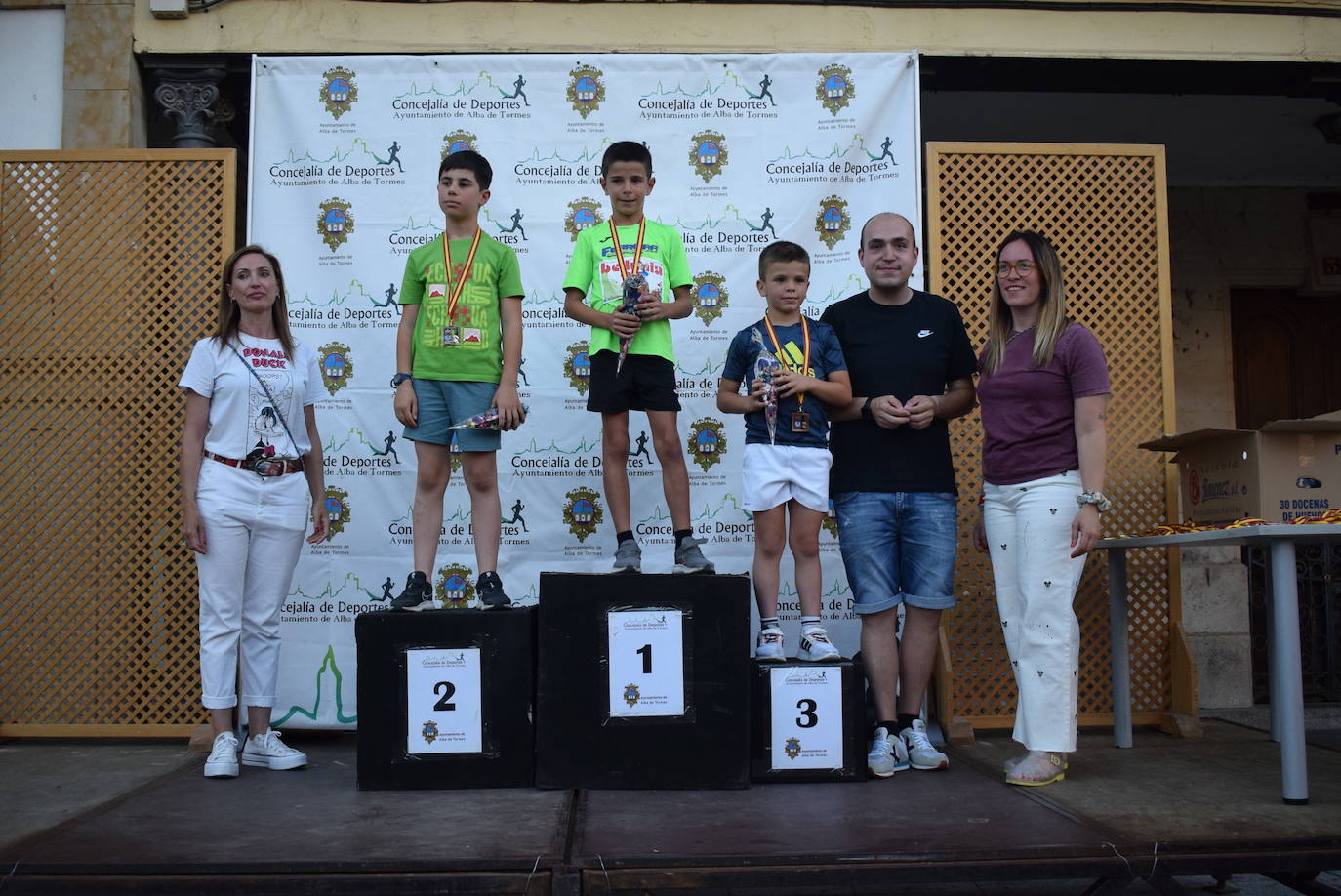 Las mejores imágenes de la V Carrera Nocturna Villa de Alba de Tormes