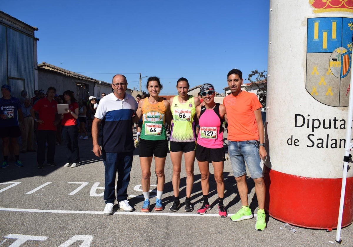 Las mejores fotos de la &#039;VI Carrera Solidaria Un Nuevo Impulso de Coca de Alba&#039;