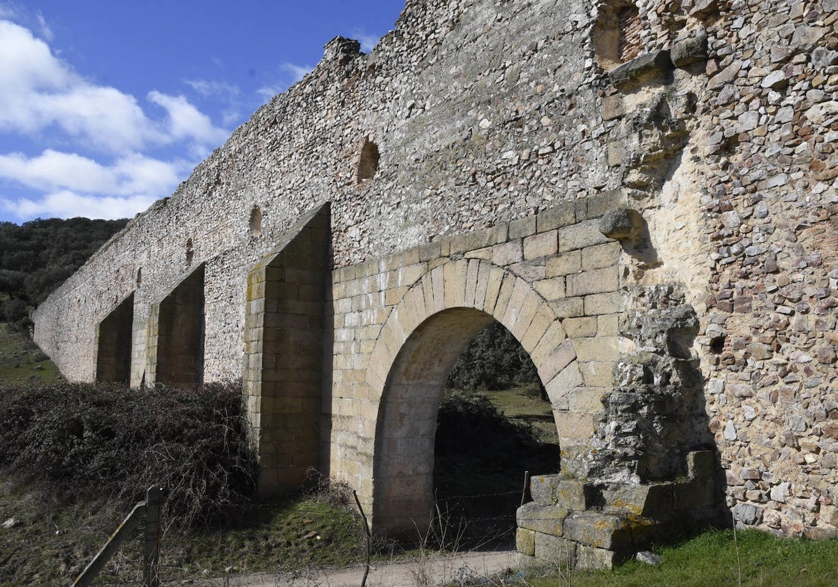 Acueducto de San Giraldo, en la dehesa de La Aceñuela en Ciudad Rodrigo