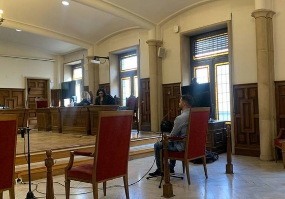 El acusado en un momento del juicio en la Audiencia Provincial.