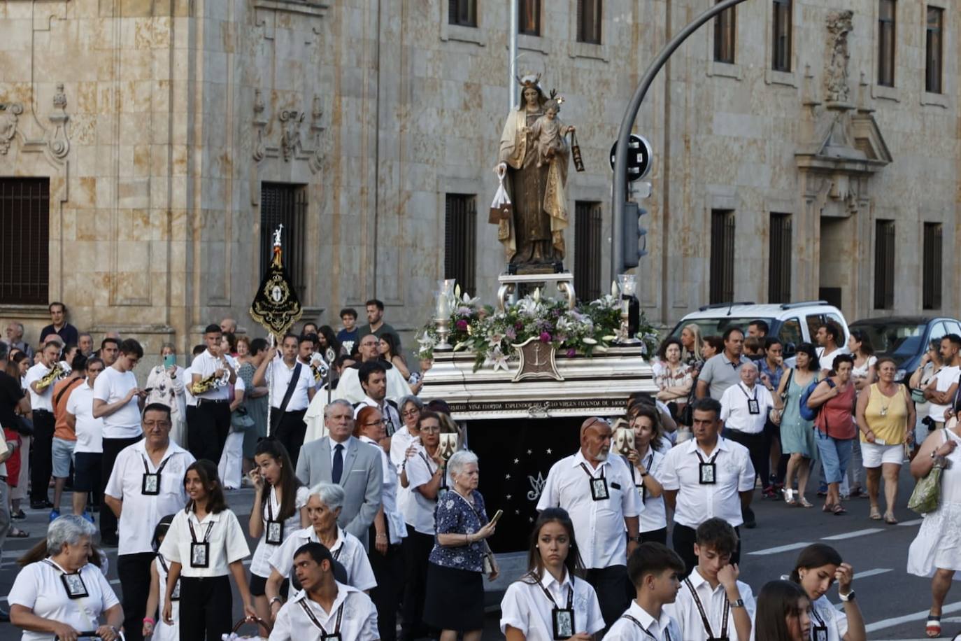 La devoción a la Virgen del Carmen se asienta en Salamanca