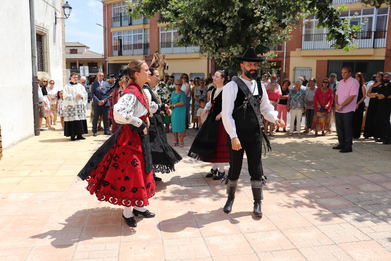 Campillo de Salvatierra despide sus fiestas con el día grande de la patrona