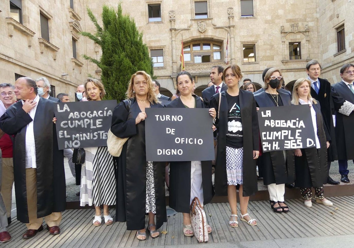 Abogados, en una protesta por el turno de oficio.