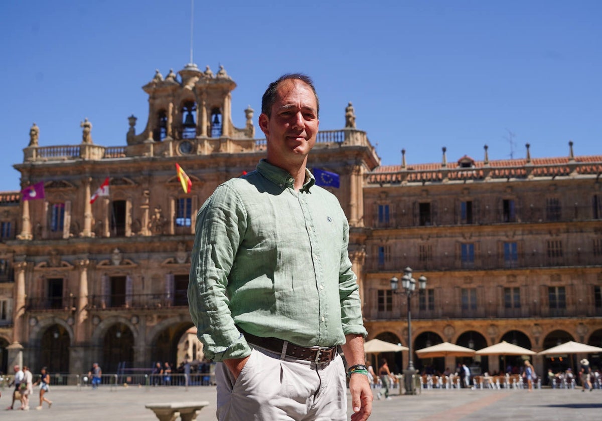 Víctor González, en la Plaza Mayor.