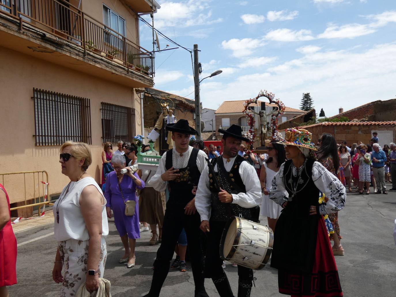 Bailes charros en honor a la Virgen del Carmen y el Santo Cristo de la Esperanza en Villoruela