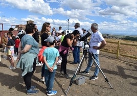 Una de las actividades realizadas en el mirador astronómico.