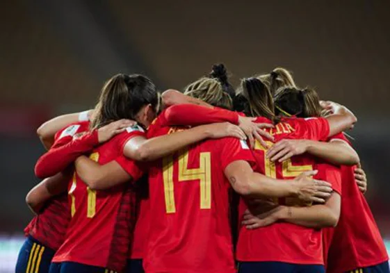 España debuta, golea y convence en su debut en el Mundial de Fútbol femenino