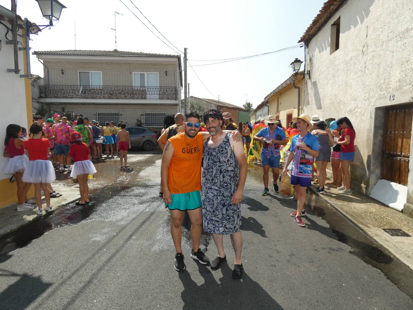 Chapuzón de alegría en las fiestas de Santiago