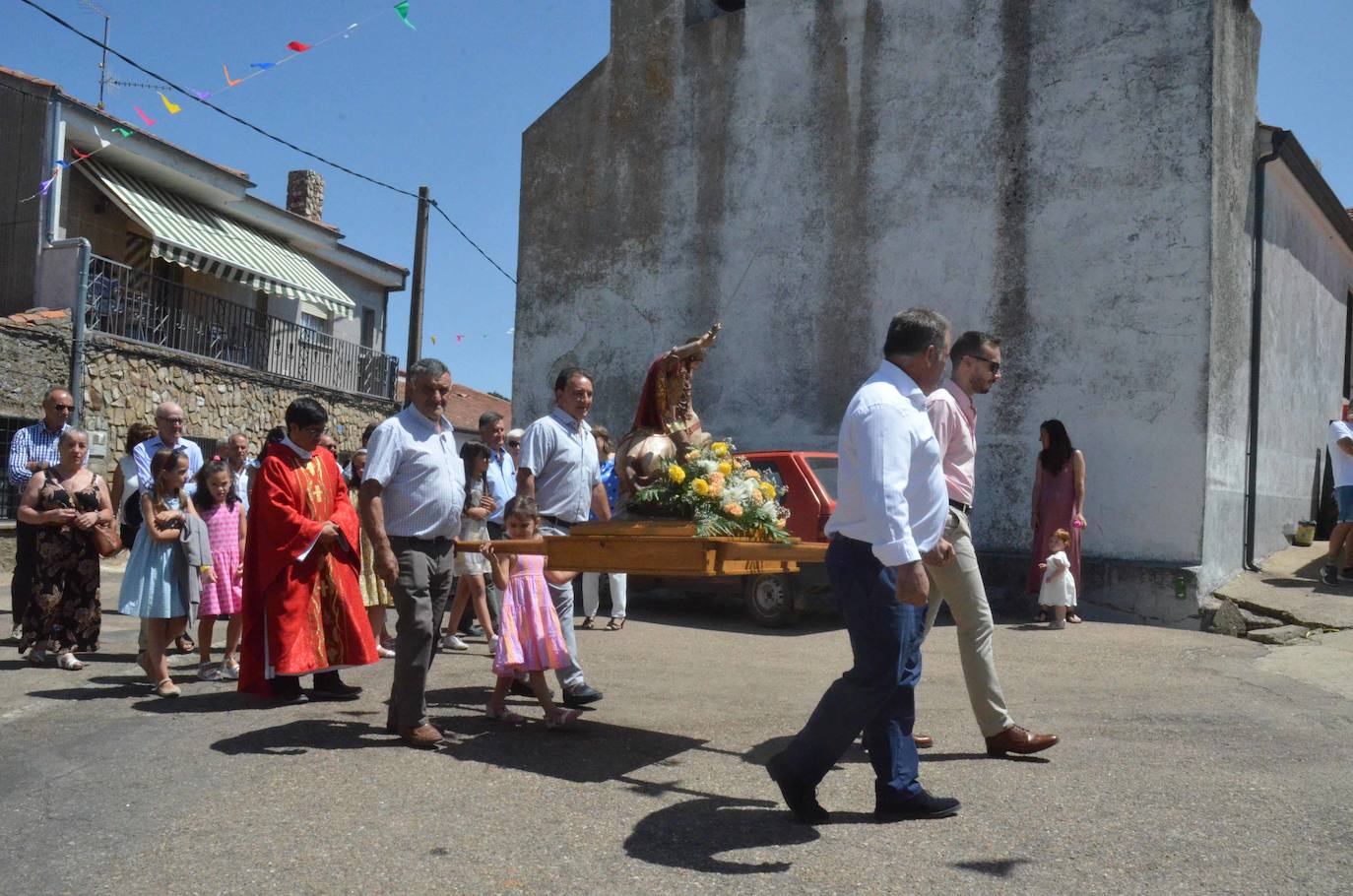 Culminan las fiestas de Rinconada de la Sierra con la procesión de Santiago Apóstol