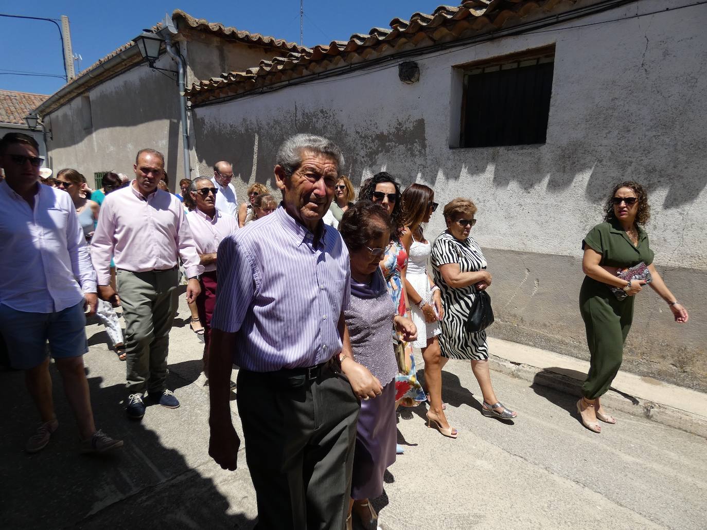 Procesión con el Santo peregrino y a caballo en Santiago