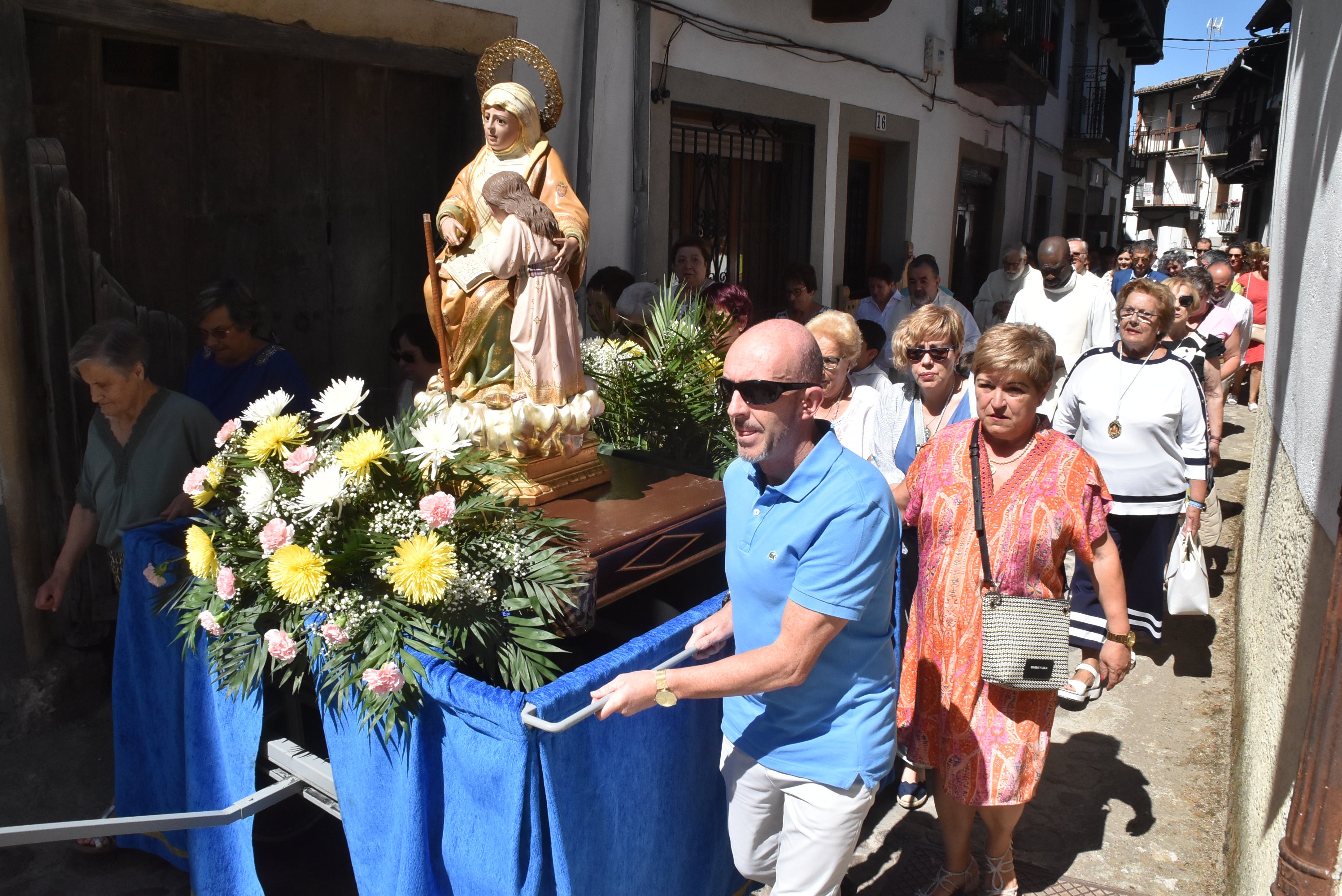 Santa Ana cierra las fiestas patronales de Candelario