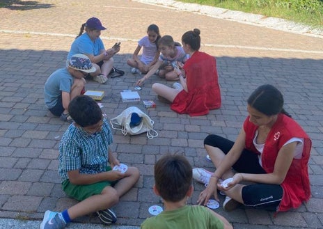 Imagen secundaria 1 - Durante cuatro semanas los pequeños han disfrutado de variadas actividades