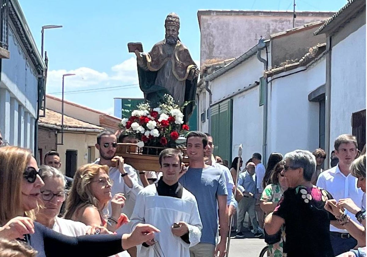 Villar de Gallimazo inicia sus días de fiesta más divertidos