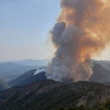 La intensidad del fuego creó columnas convectivas de gran peligrosidad