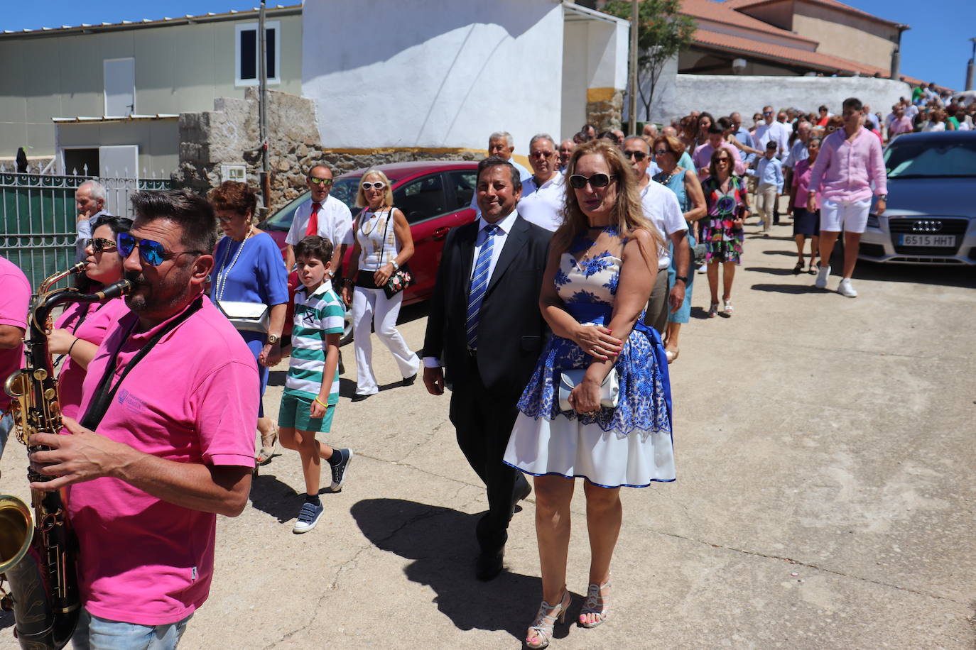 Frades de la Sierra celebra el día de su patrón con una animada jornada festiva