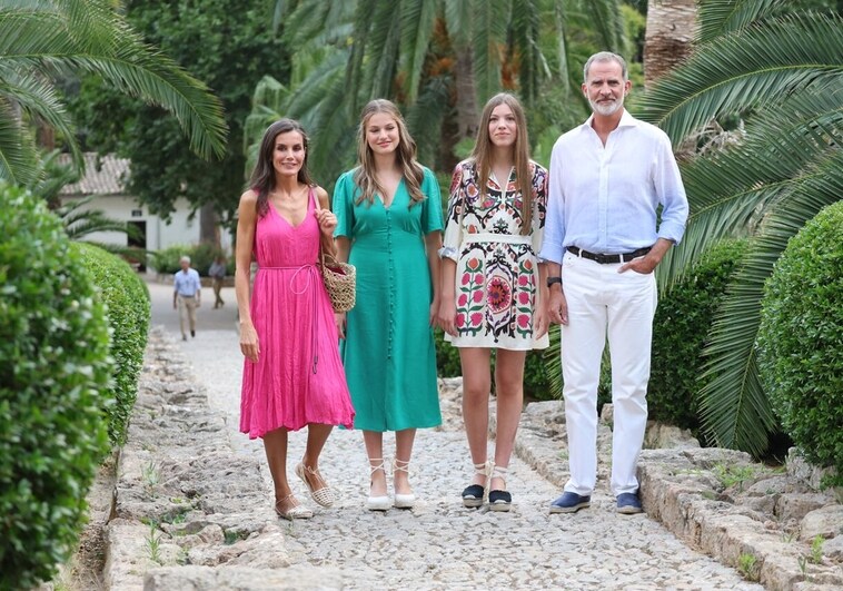El tradicional posado veraniego de los reyes y sus hijas en Mallorca