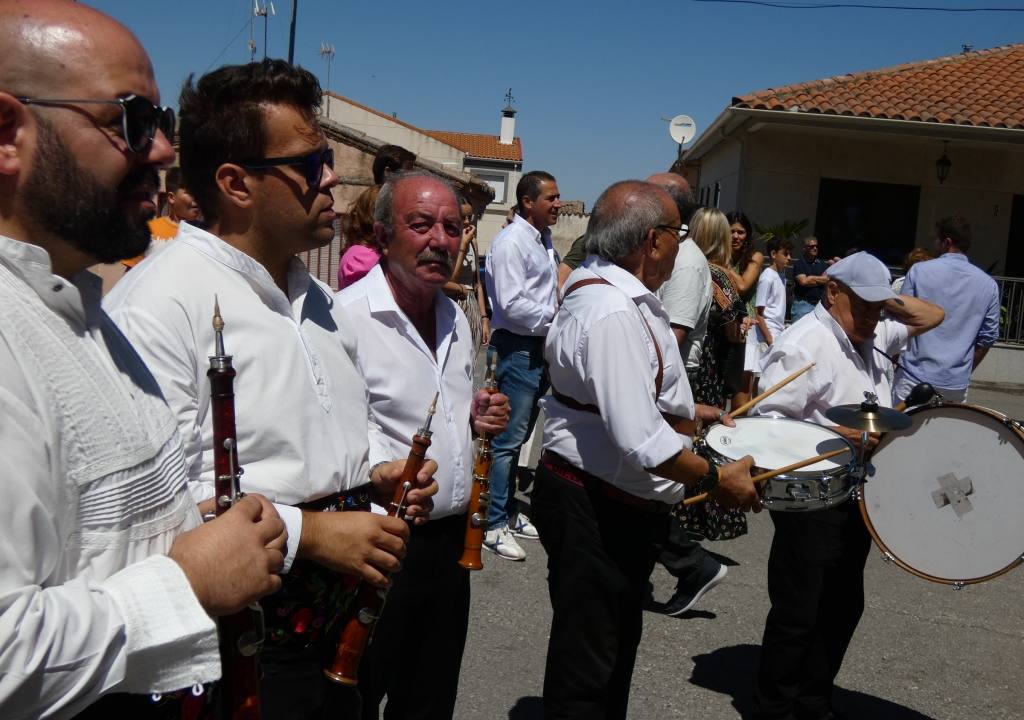 Jotas y vivas a San Pedro ad Víncula como colofón de las fiestas de Villar