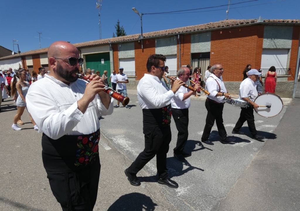 Jotas y vivas a San Pedro ad Víncula como colofón de las fiestas de Villar