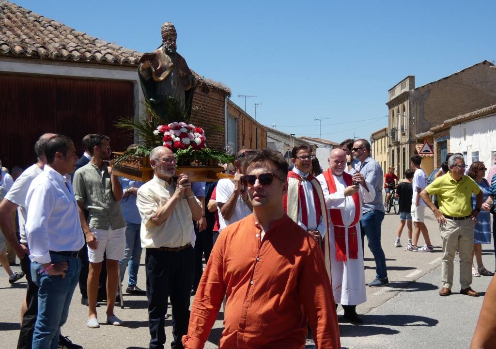 Jotas y vivas a San Pedro ad Víncula como colofón de las fiestas de Villar