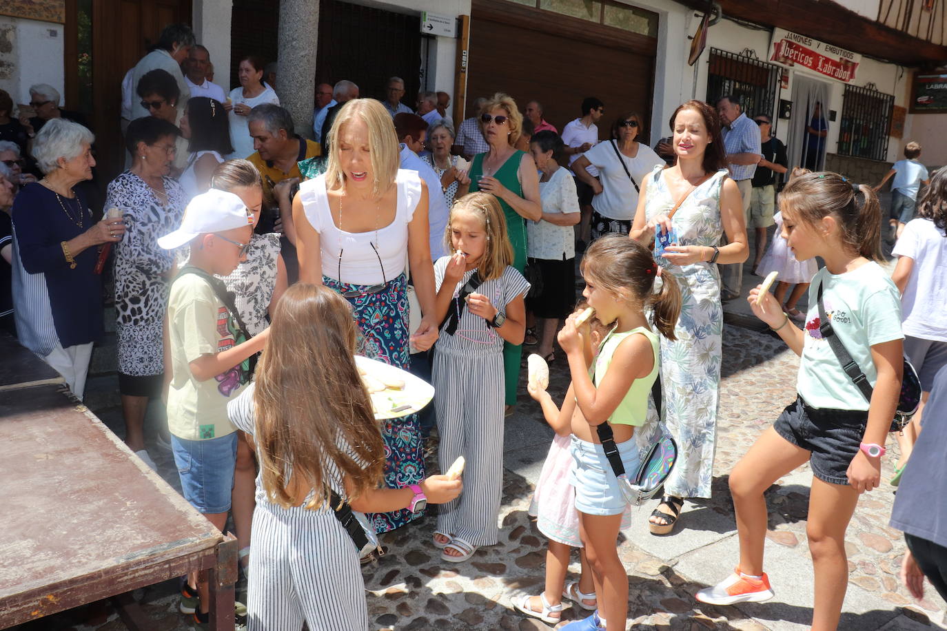 Día de fiesta en San Esteban de la Sierra