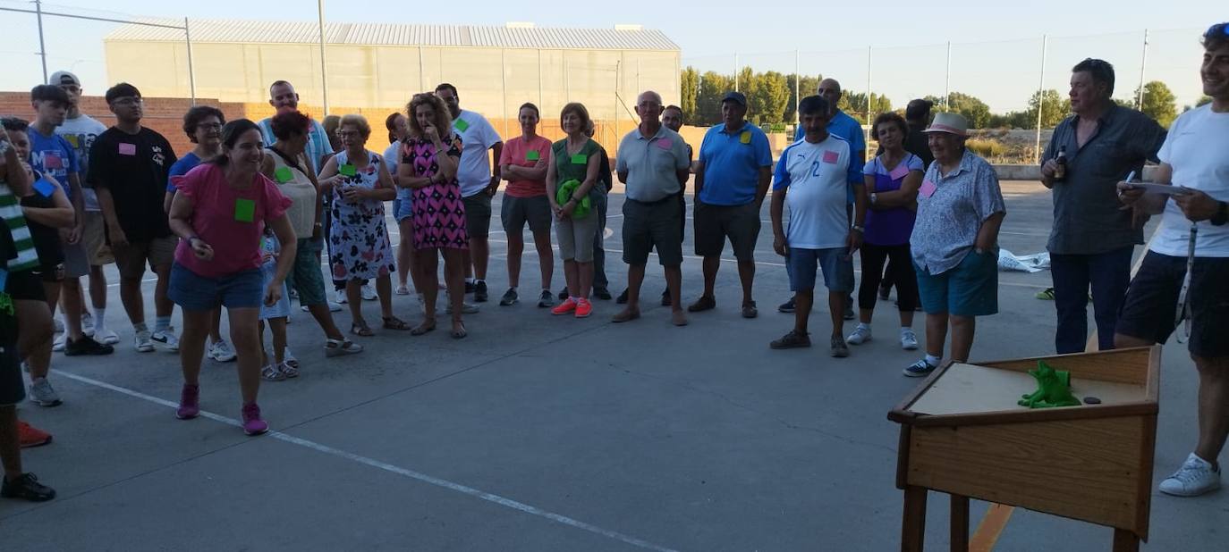 Chicos y mayores lo pasan en grande en la semana cultural de Coca de Alba