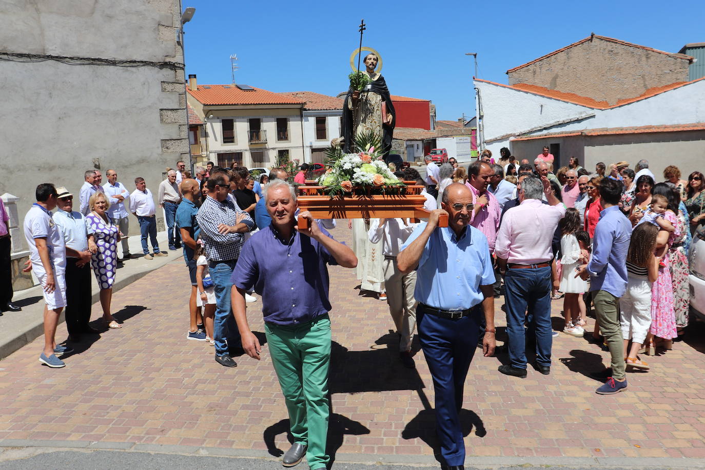 Peromingo se vuelca con la fiesta de Santo Domingo de Guzmán