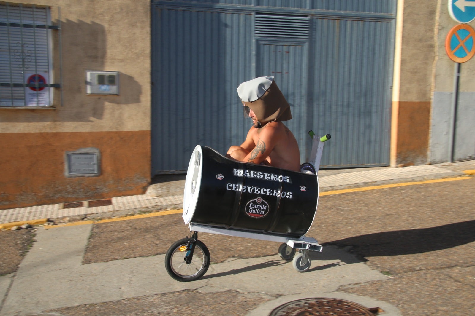 Doñinos disfruta de los Autos Locos y del Market de Artesanía