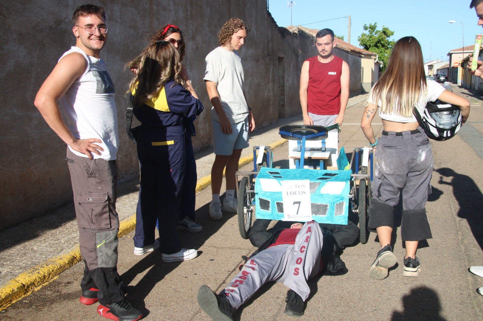 Doñinos disfruta de los Autos Locos y del Market de Artesanía