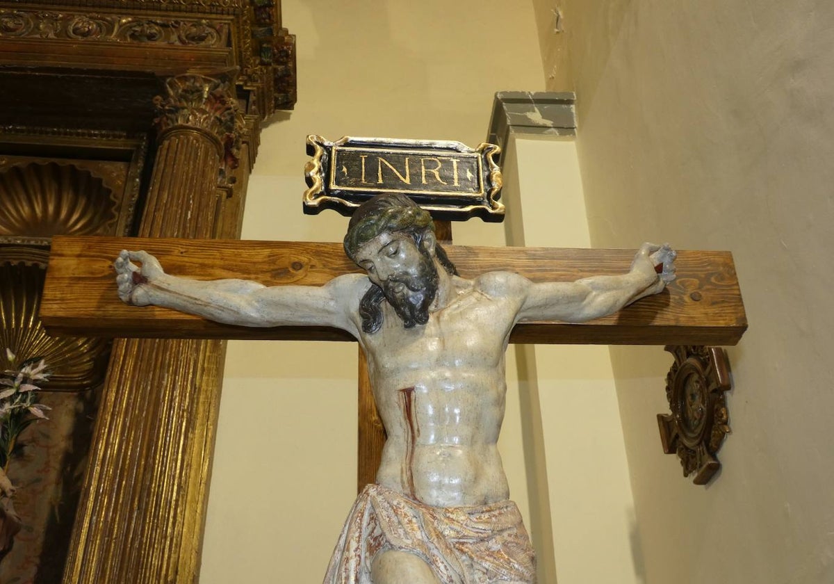 Restauran un Cristo Crucificado del siglo XVI en Bóveda del Río Almar