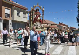 Los fieles acompañaron a la patrona durante la procesión