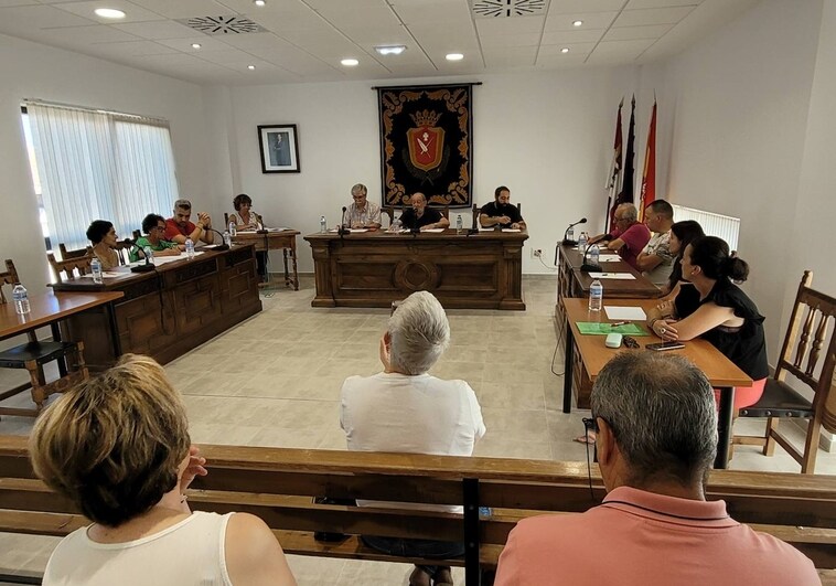Vitigudino no tendrá «de momento» sueldos políticos en el Ayuntamiento