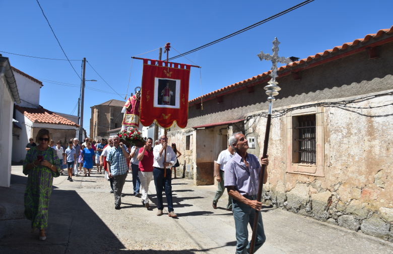 Rollán rinde honores a San Lorenzo en el día grande de las fiestas