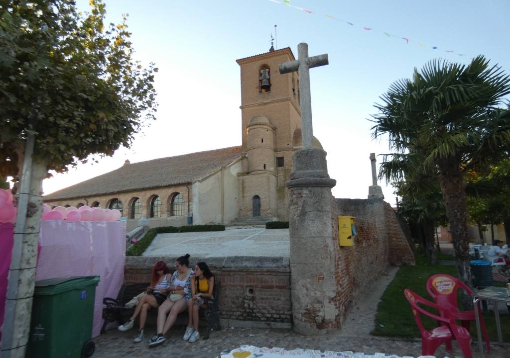 Peñas y tradición en el arranque de la fiesta en Aldeaseca