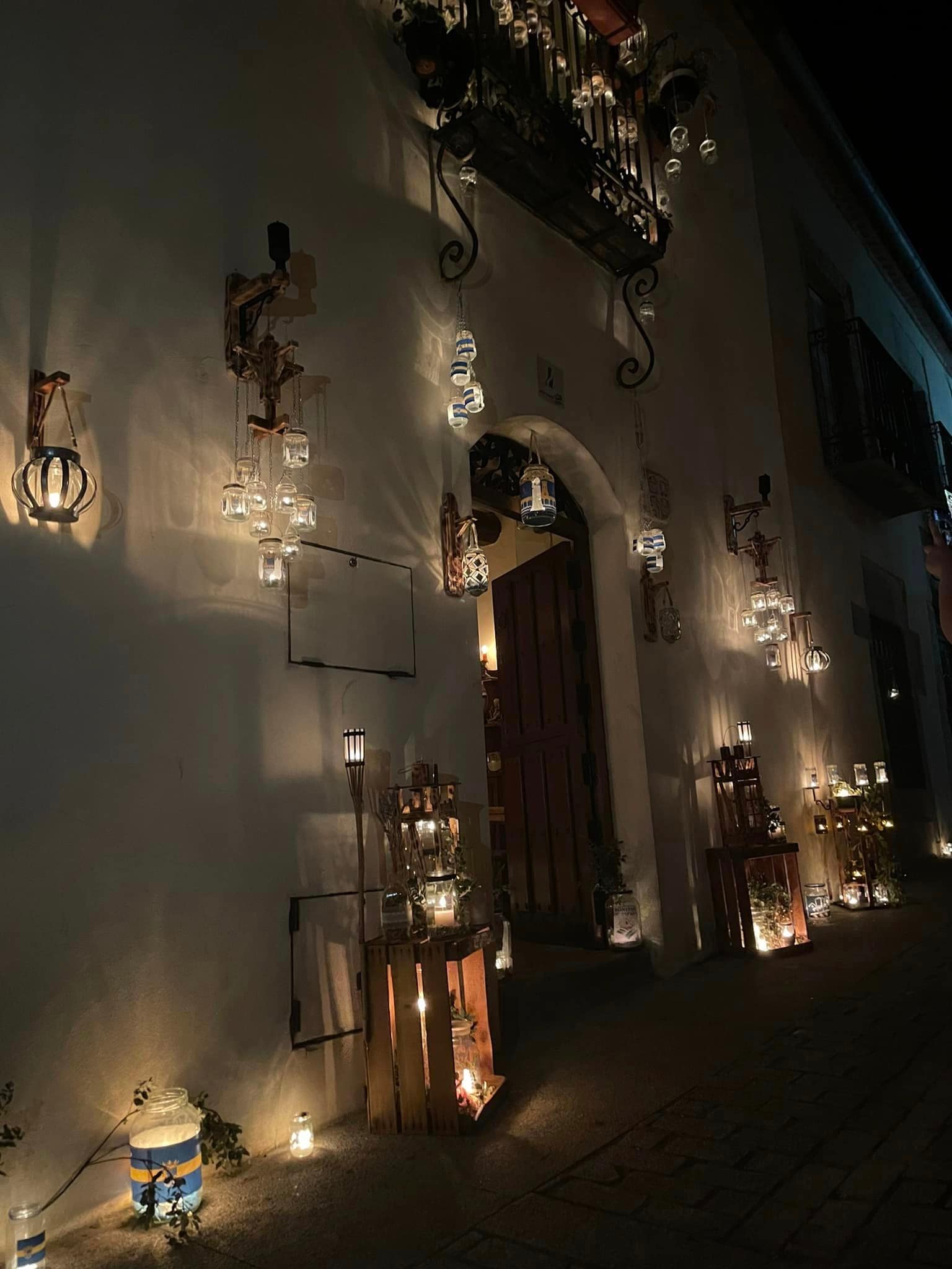 Ledesma pasa la “noche en vela” con 14 actuaciones y 10.000 candelas