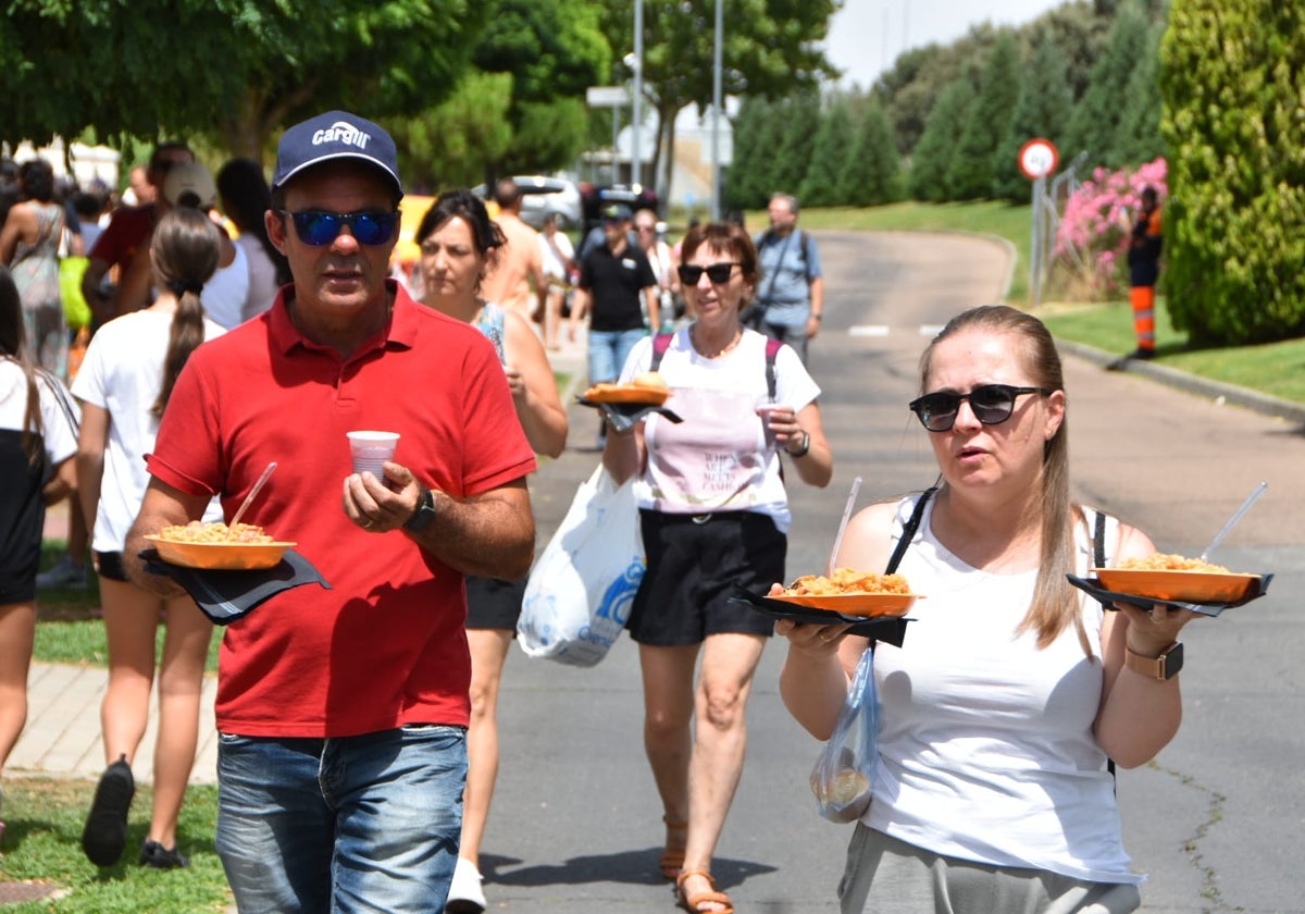 Gran fiesta en el Prado de la Vega de Carbajosa de la Sagrada