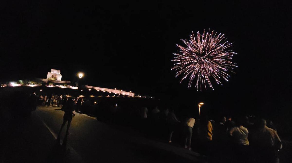 Ciudad Rodrigo celebra la tradicional noche de los fuegos artificiales