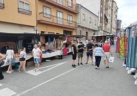 Imagen del último mercado celebrado fuera de la Plaza Mayor, el pasado 8 de julio.