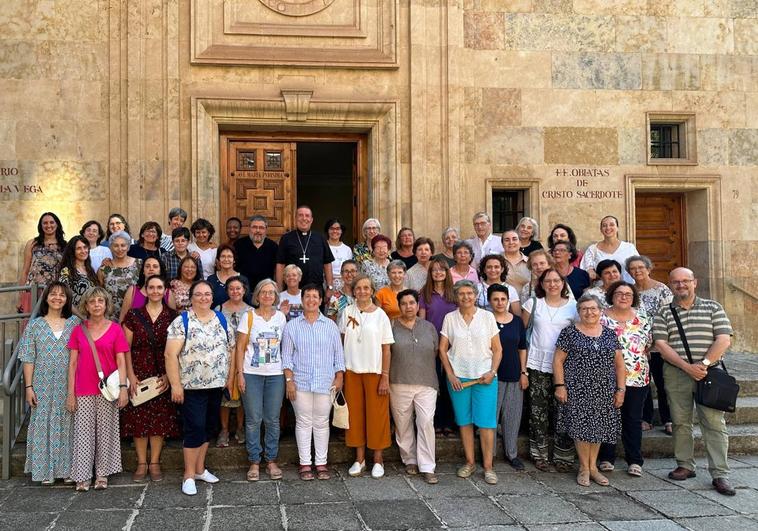 Los testimonios de las vírgenes que se citan en Salamanca: «No somos ni monjas ni laicas»