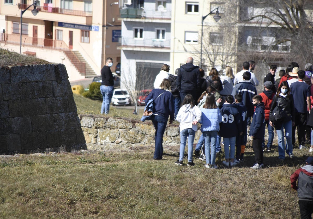 El suceso en el foso de la Muralla conmocionó a Ciudad Rodrigo el día 28 de febrero de 2022, Lunes de Carnaval