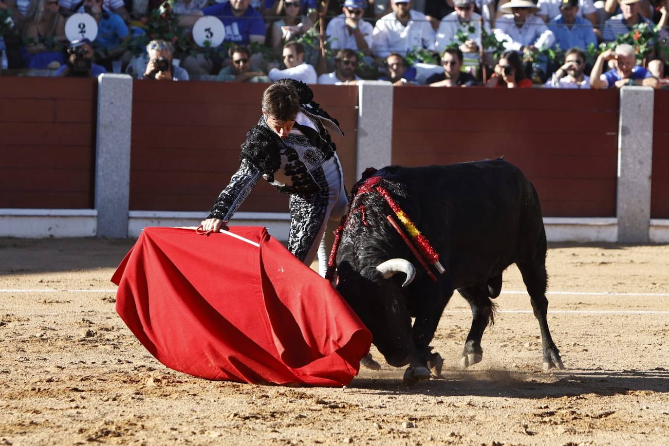 Las mejores imágenes del festejo de El Juli, El Capea y López Chaves en Guijuelo