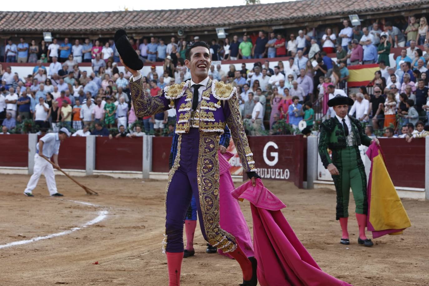 Las mejores imágenes del festejo de Talavante, Castella y Diosleguarde en Guijuelo