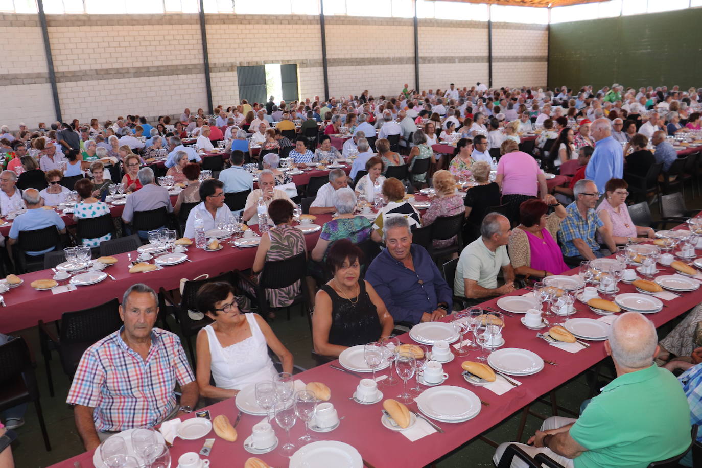 Guijuelo rinde tributo a sus mayores