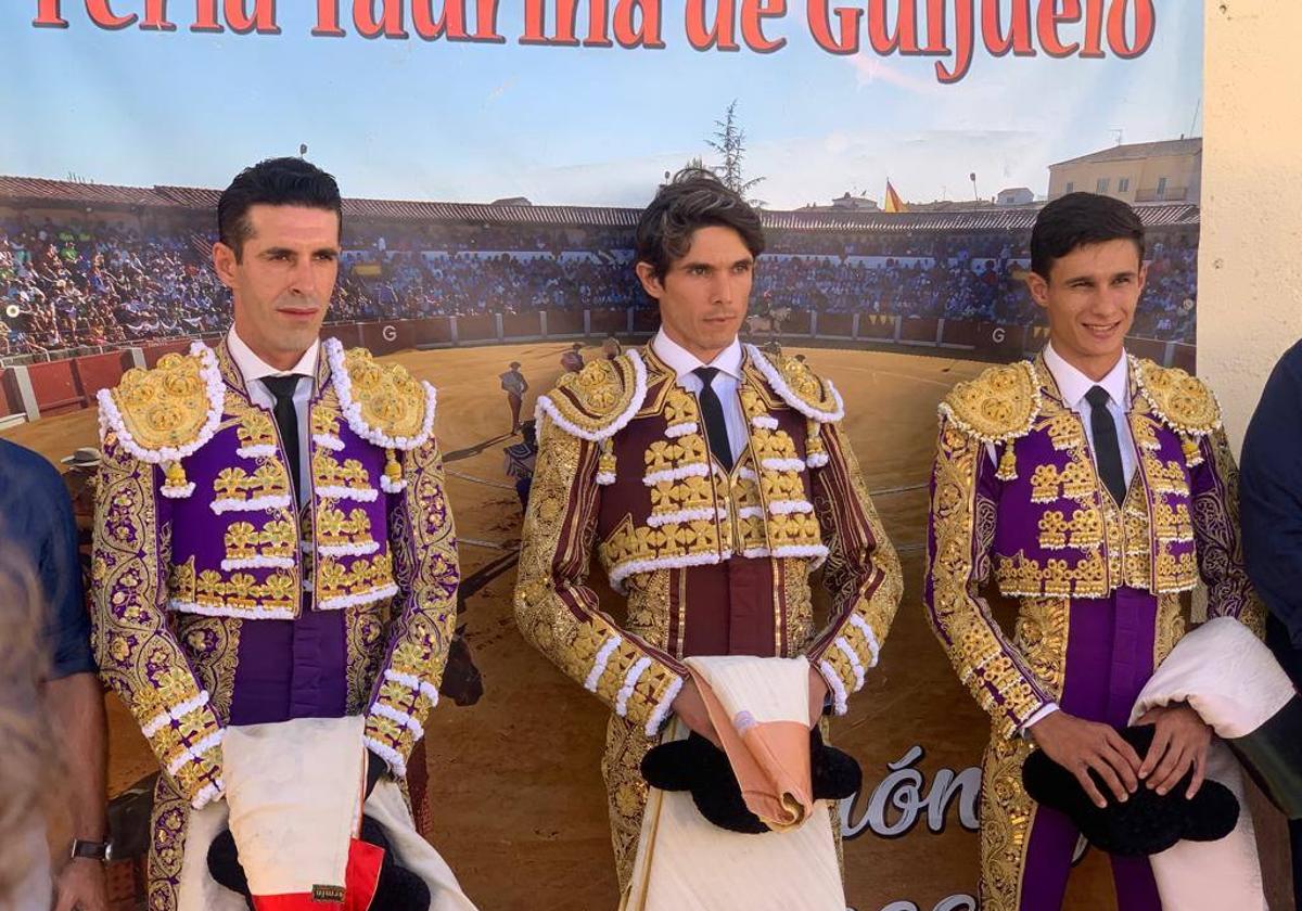 Los toreros, preaparados para salir a torear