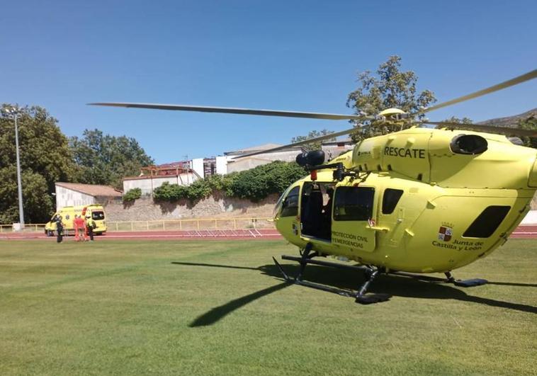 Una imagen del helicoptero utilizado para el rescate