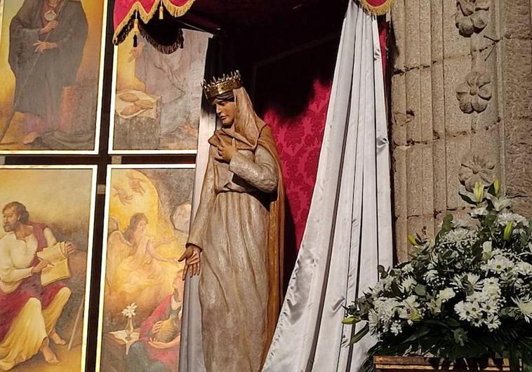 Peñaranda de Bracamonte ya conoce a su nueva patrona, Santa María Reina